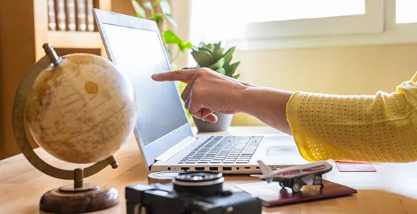 cruise-from-athens-with-flights-vs-booking-separately-mid-content-3